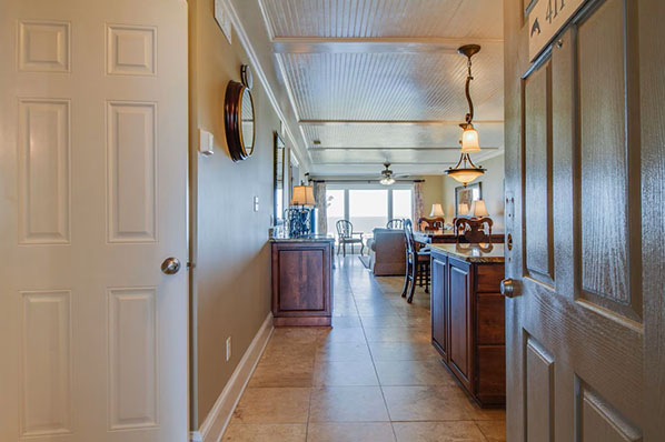411 Shorewood Villas